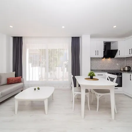 Lejlighed Superb Flat Close To Duden Waterfall In Muratpasa *